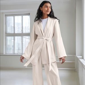 NWT Babaton/Aritzia Kahlo Robe Mid-length (Bone, XS)